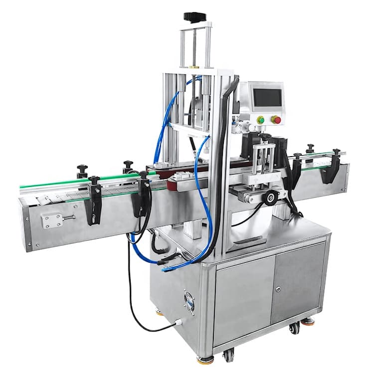 Vacuum covering machine